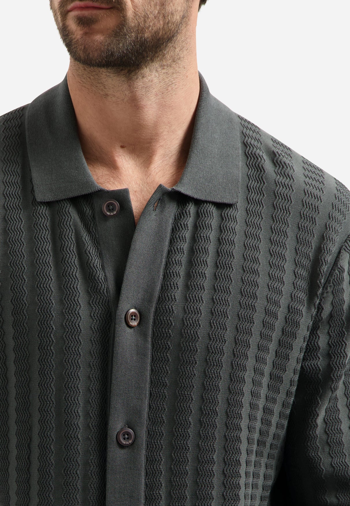 Strickjacke mit Knopfleiste und Polokragen | Dark Steel