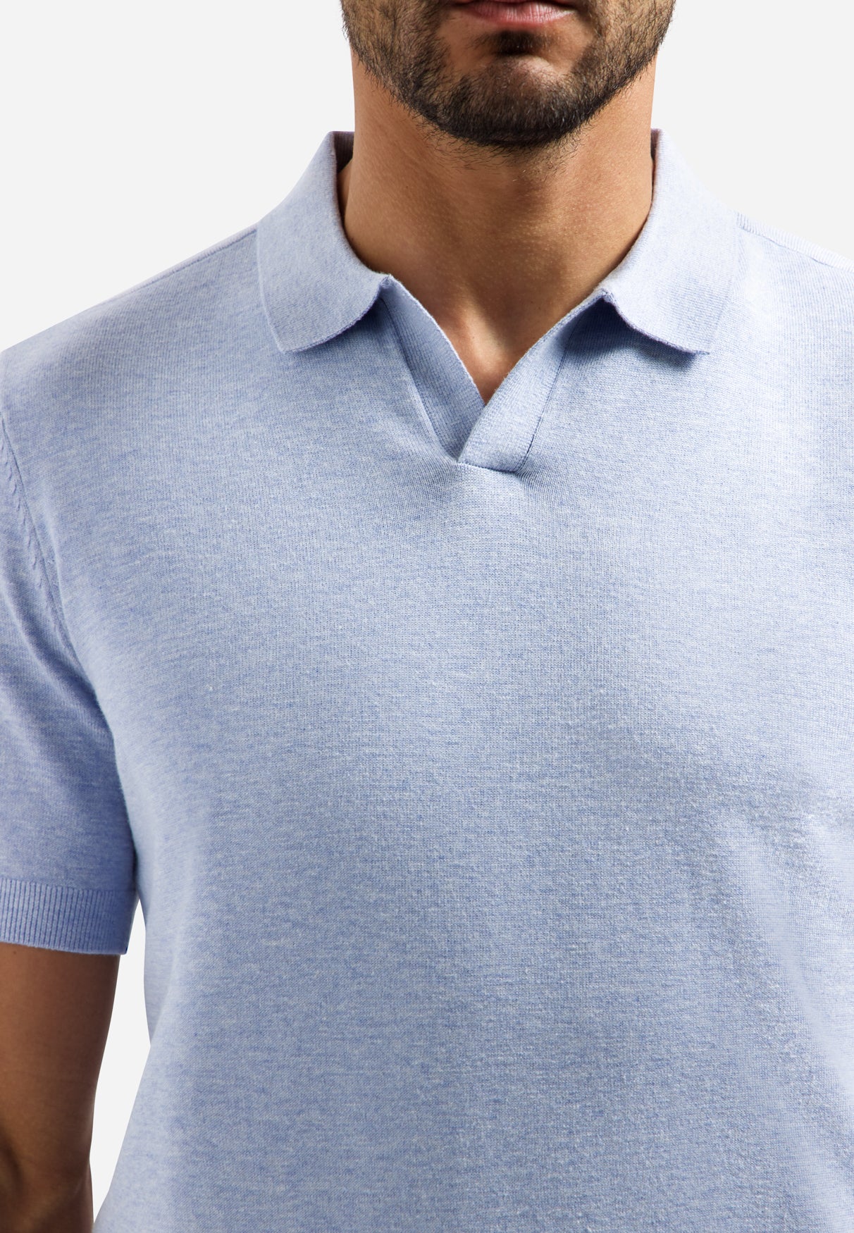 Poloshirt aus Strick mit V-Ausschnitt | Blue