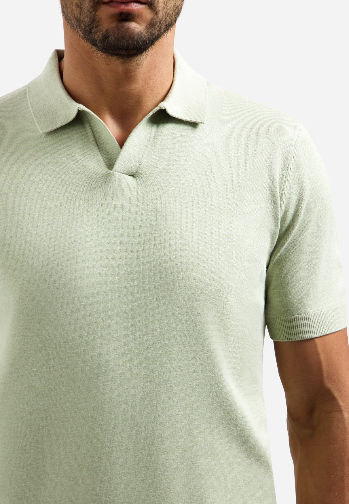 Poloshirt aus Strick mit V-Ausschnitt | Green