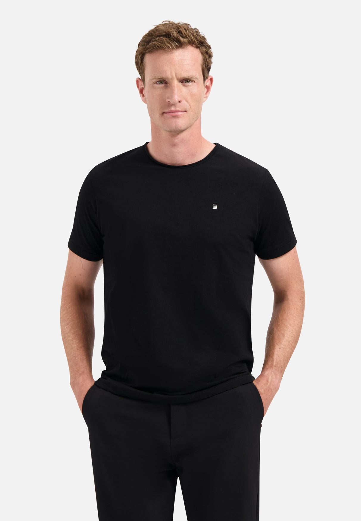 Zeitlose Basics T-Shirt mit Rundhalsausschnitt | Black