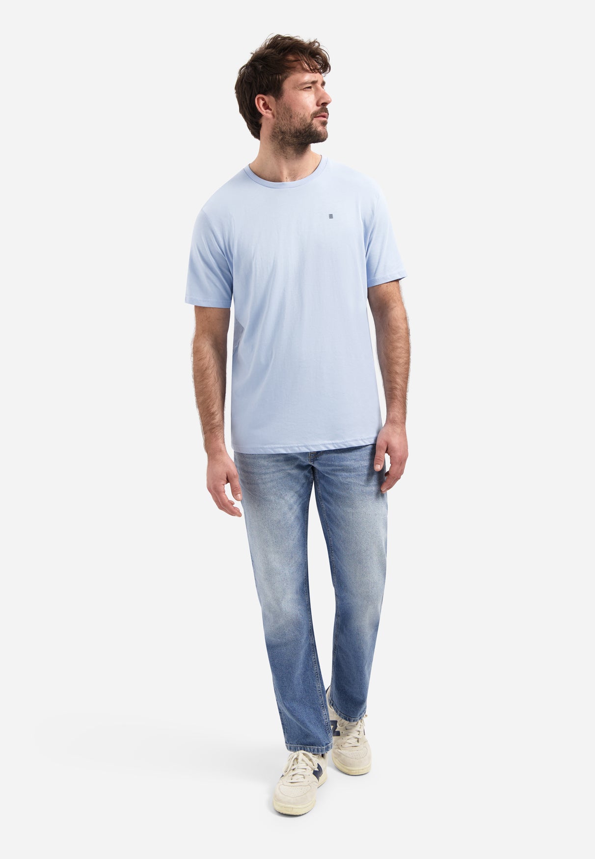 Basic plain T-shirt with round neck. | Blue