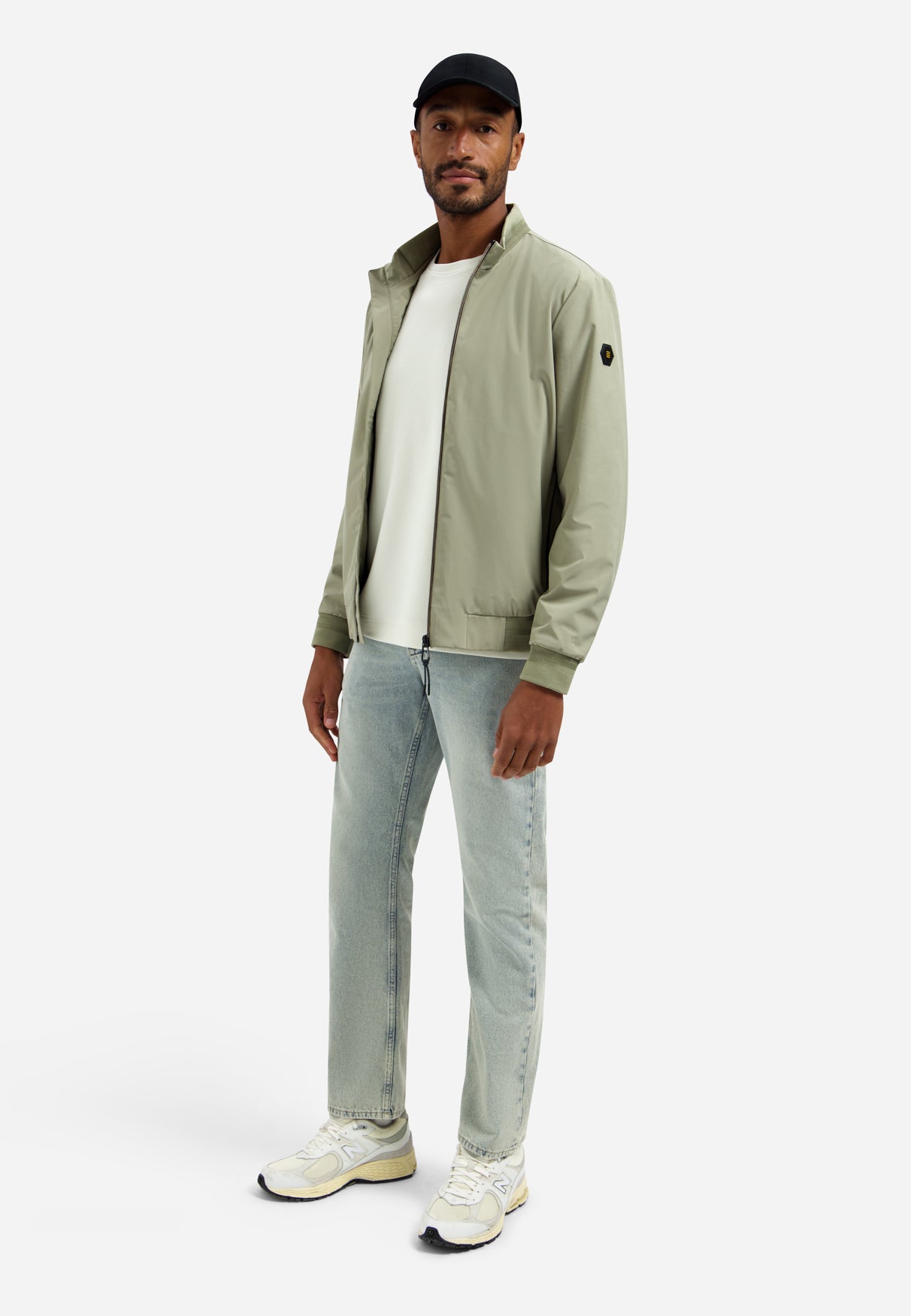 Sommerjacke mit geripptem Kragen. | Light Army