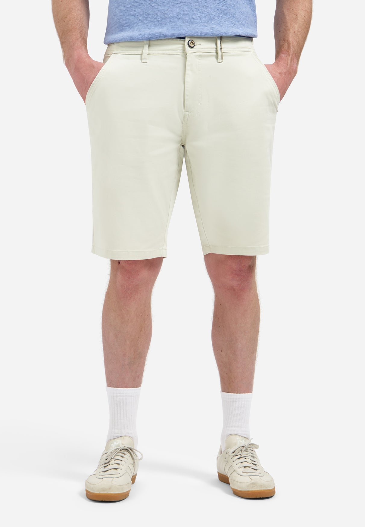 Stretch chino shorts | Stone