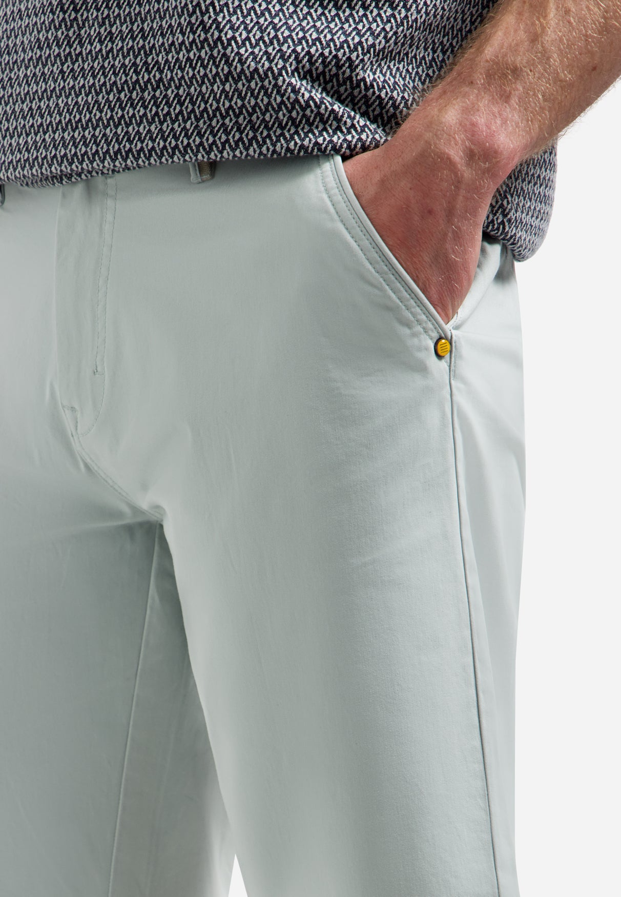 Stretch chino shorts | Misty Green