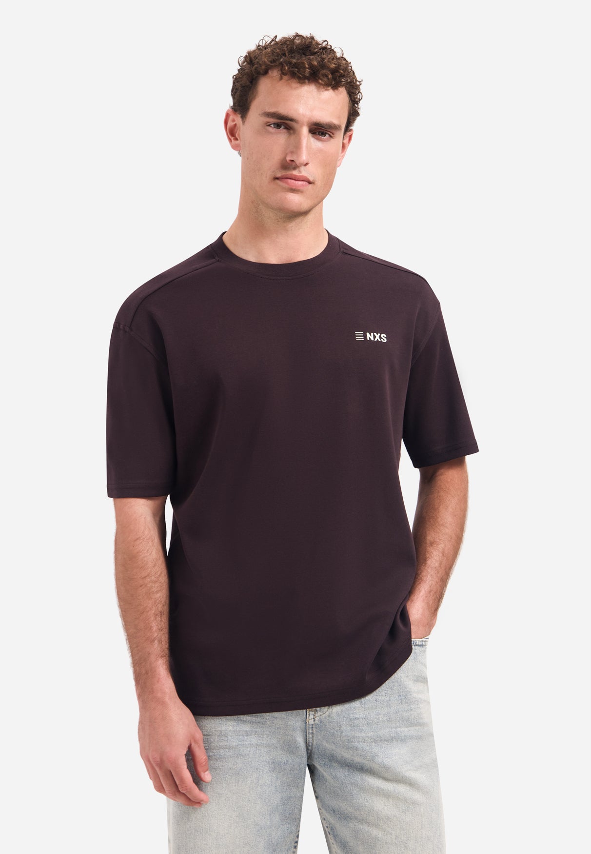 T-Shirt mit Rundhalsausschnitt, kurzen Ärmeln und Aufdruck auf dem Rücken | Dark Brown