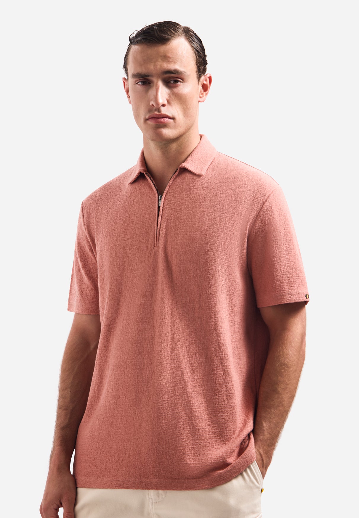 Kurzärmeliges Polo mit V-Ausschnitt und Reißverschluss | Coral