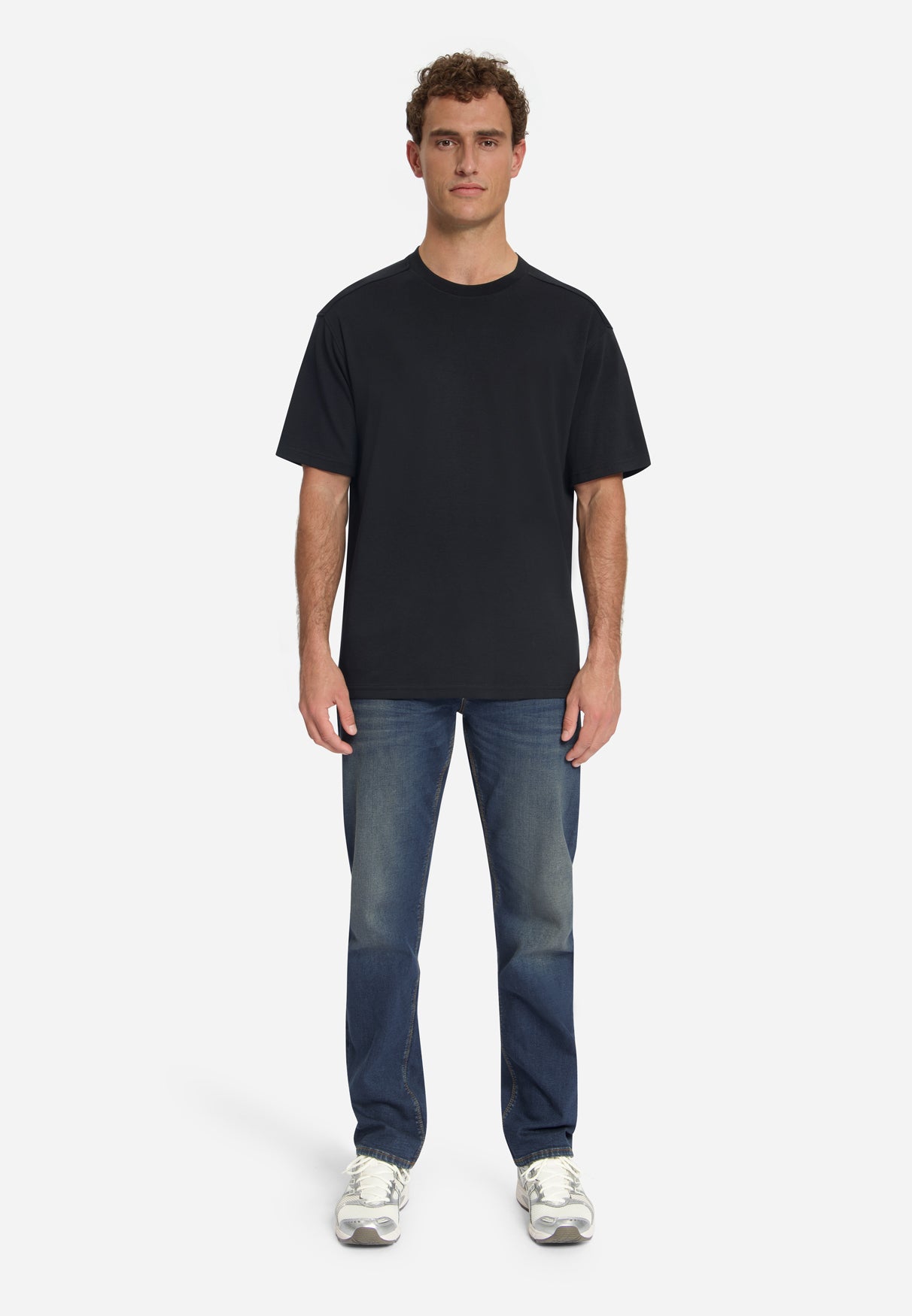 T-Shirt mit Rundhalsausschnitt, einfarbig, aus schwerem Interlock-Stoff | Schwarz