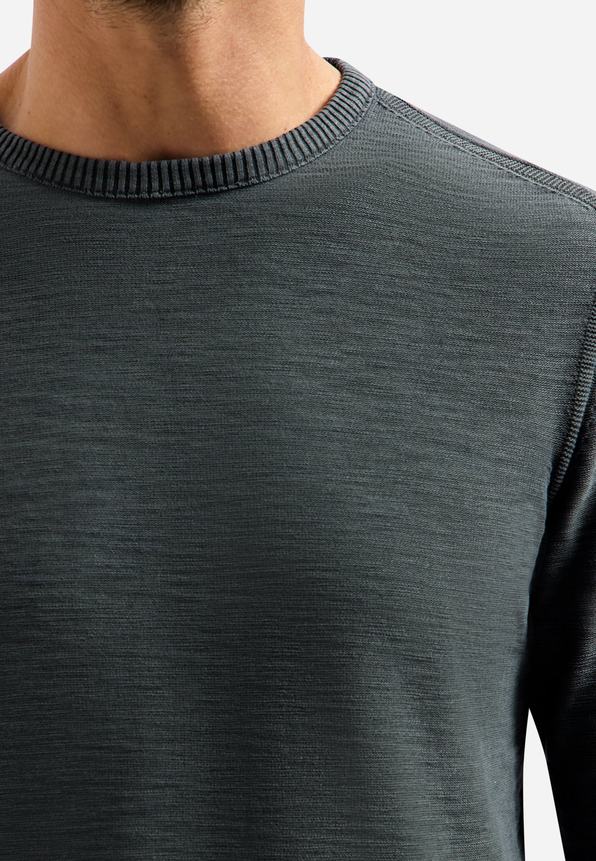 Zeitlose Basics Stonewashed Pullover | Dark Steel