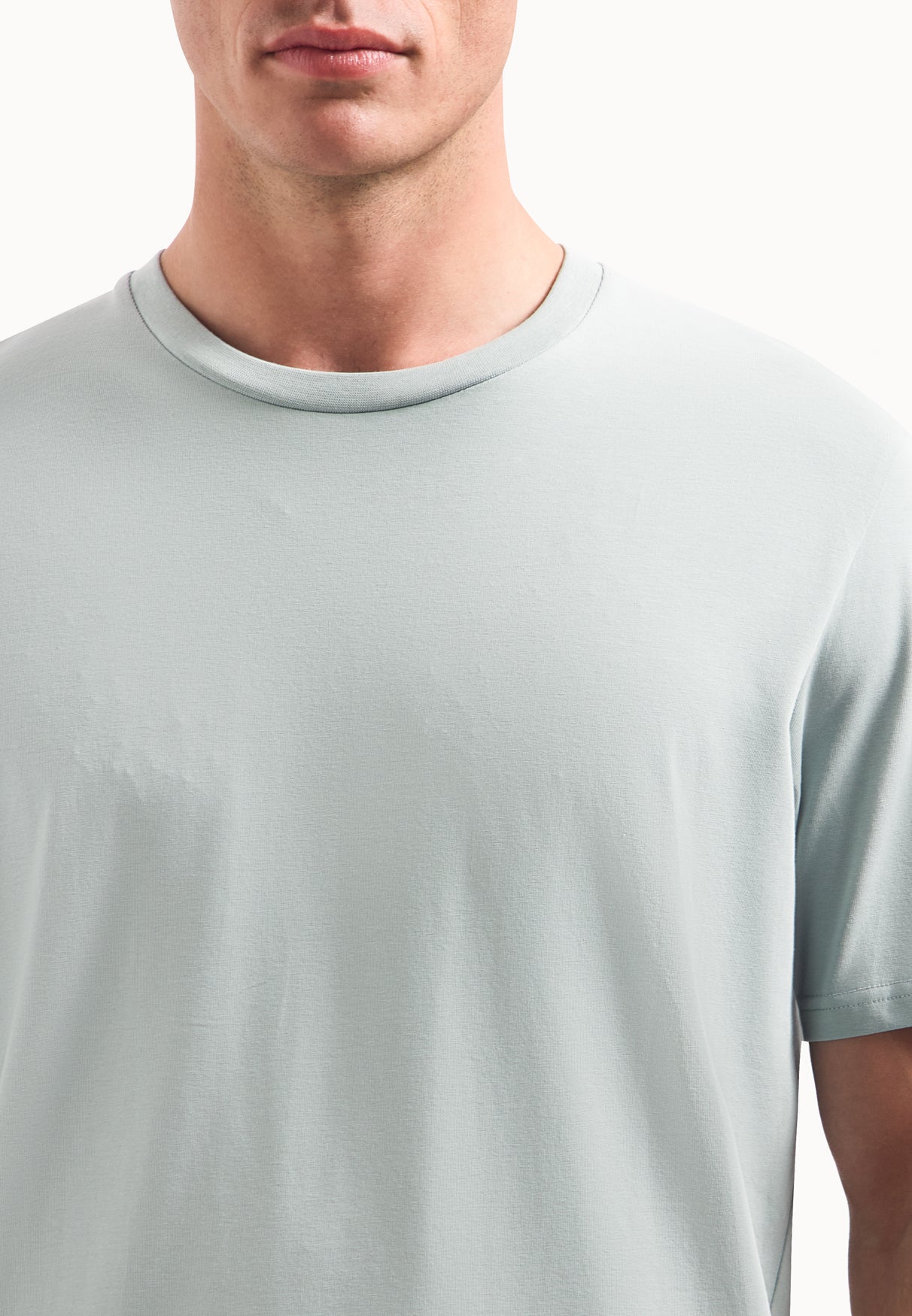 Timeless Basics Basic T-shirt | Smoke